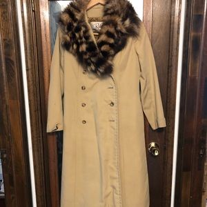 Coat with raccoon fur collar